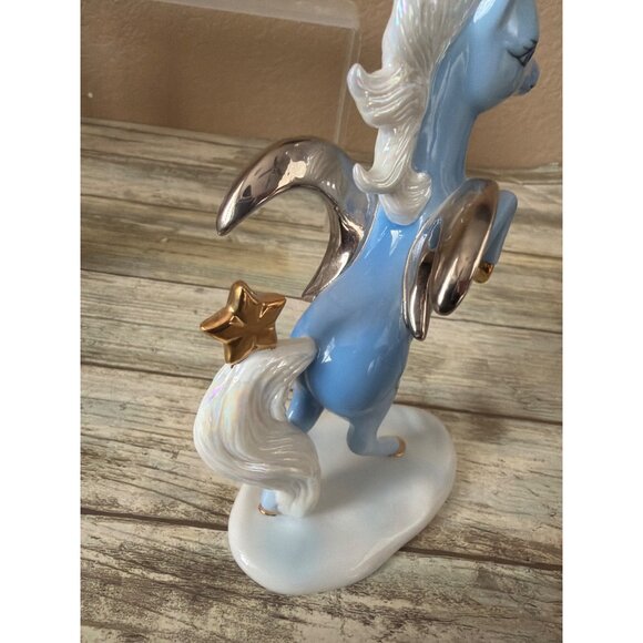 Franklin Mint Treasury of Unicorns - Love Series Where Love Shines Bright - Picture 3 of 12